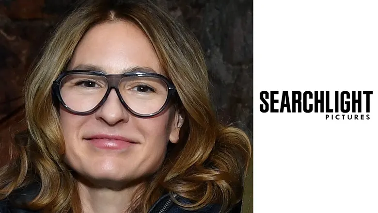 Michelle Hooper largohet nga Searchlight pas një epoke çmimesh