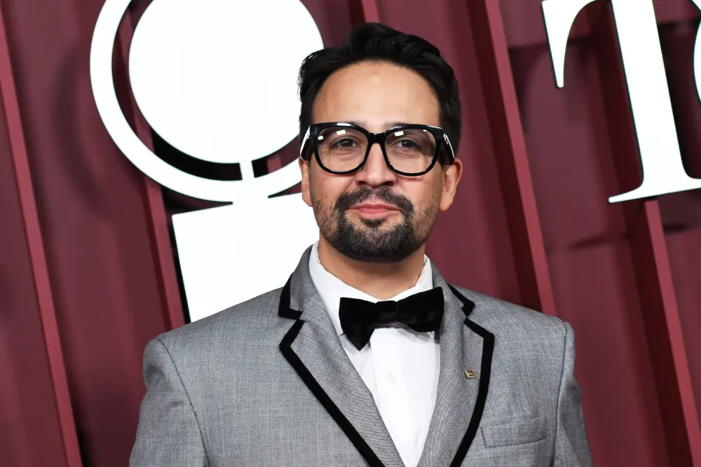 Lin-Manuel Miranda shpall kastin e “Warriors” në Broadway